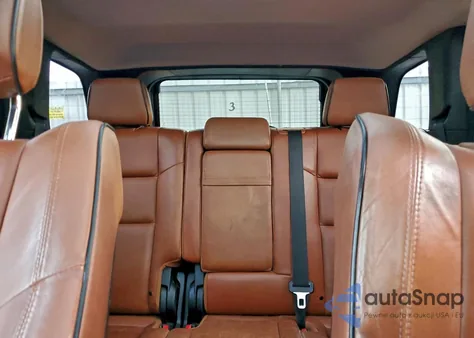 2013 Jeep Grand Cherokee Overland z USA, uszkodzony, nr VIN 1C4RJFCTXDC524323